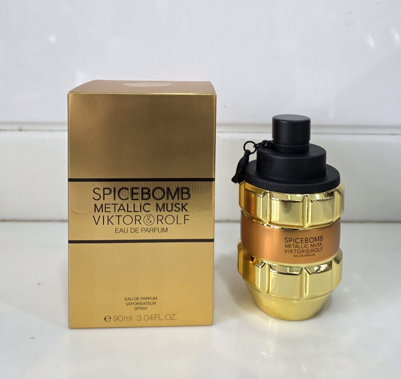 SPICEBOMB METALLIC MUSK VIKTOR& ROLF EAU DE PARFUM