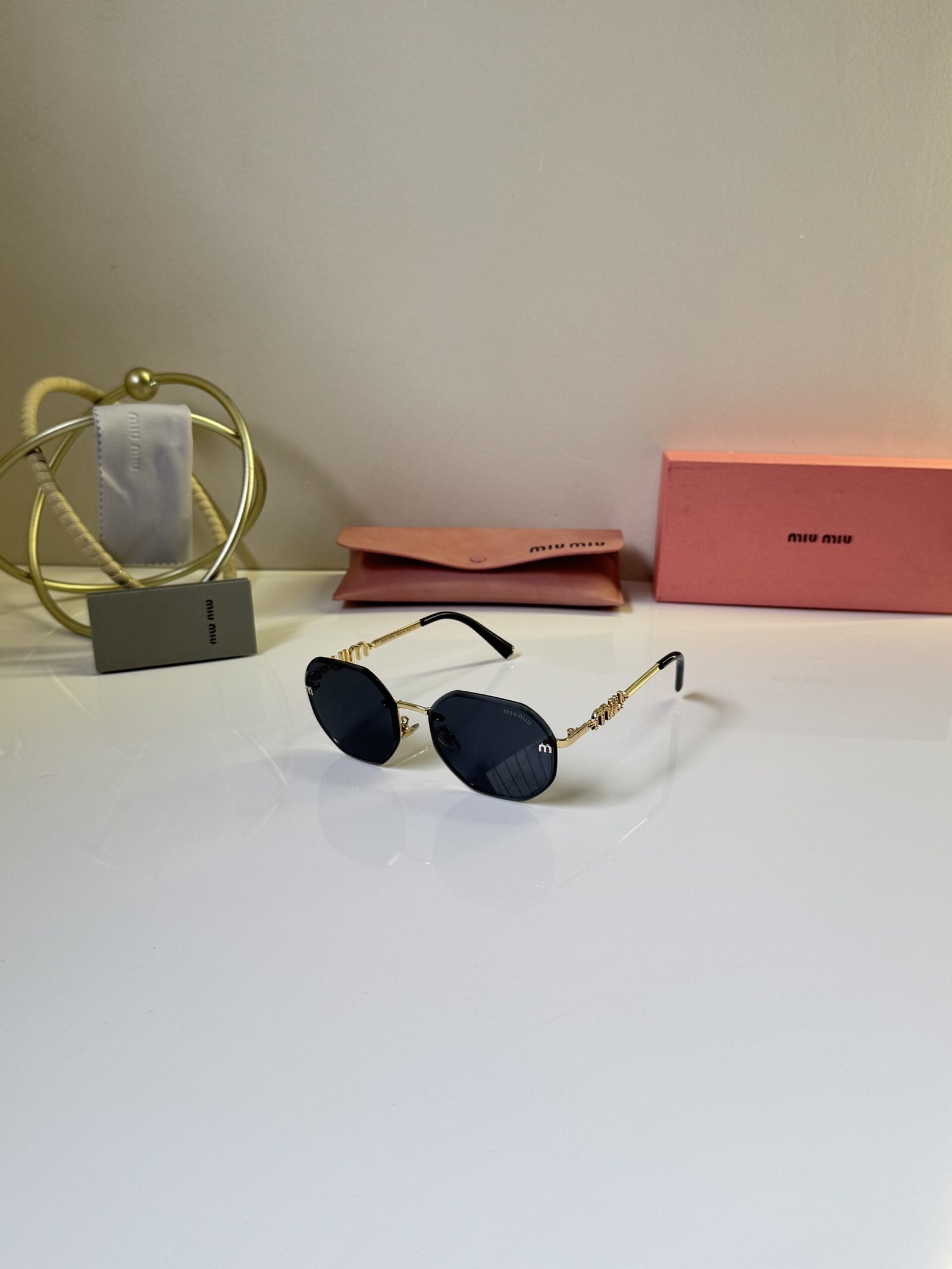 Miu Miu_2272_Gold_Black