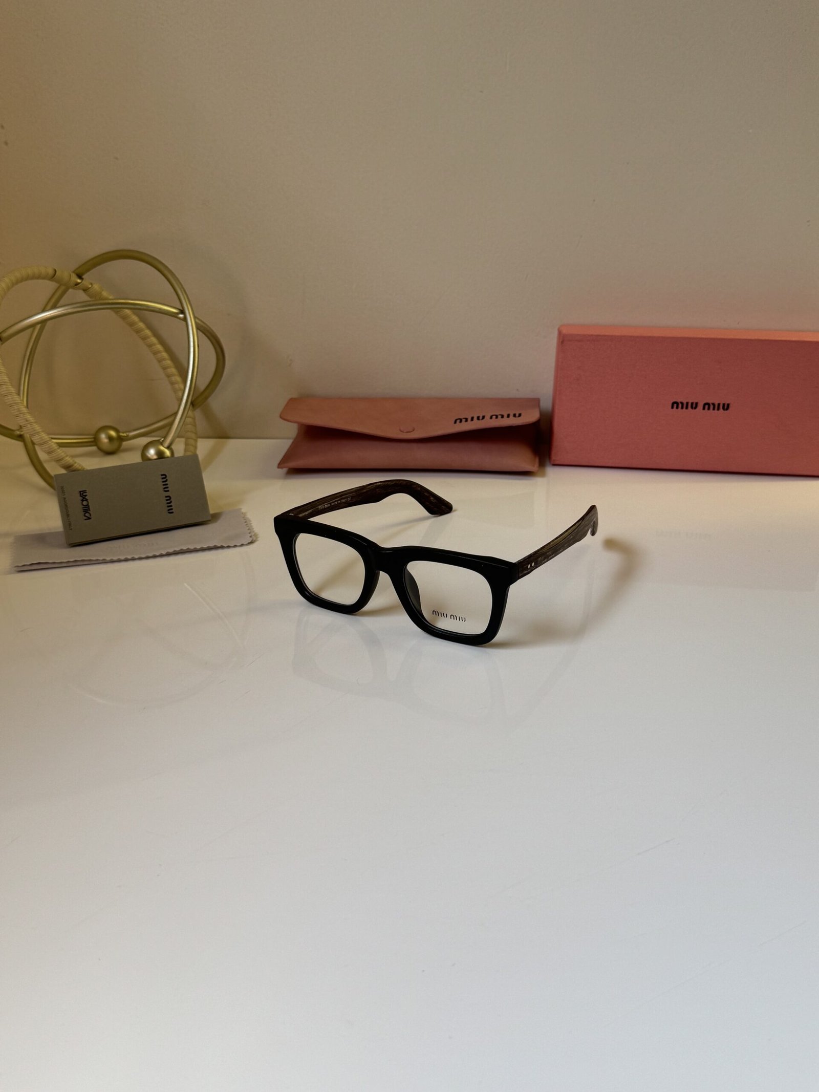 Miu_Miu_5189_Black_Wooden