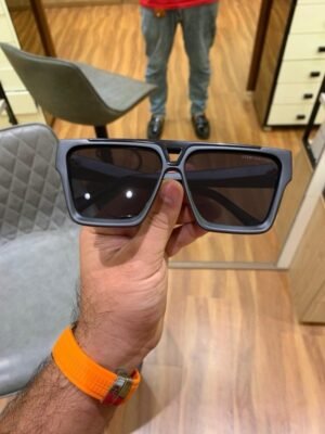 Louis Vuitton Square Evidence 1502 Black Sunglasses